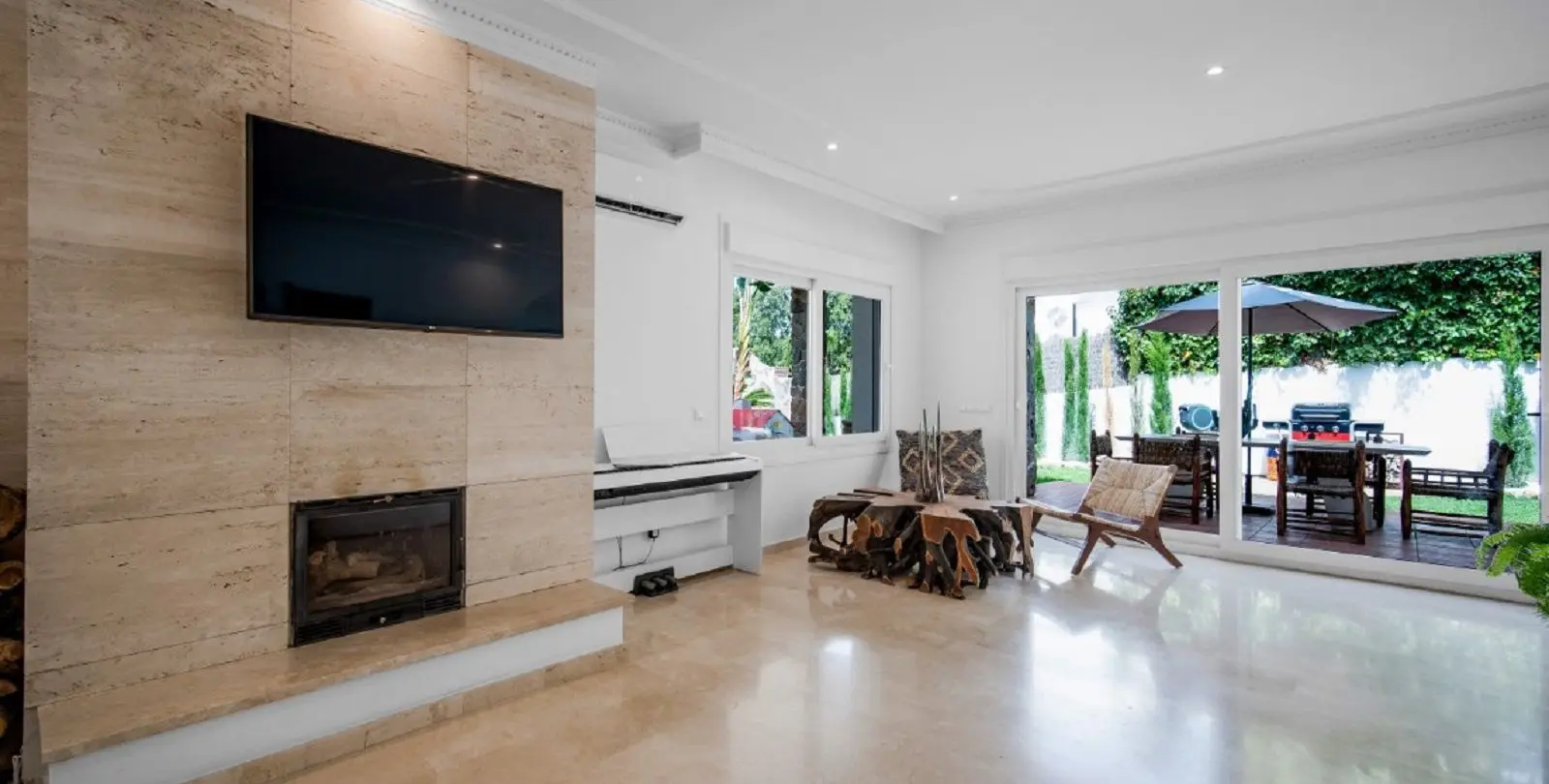 Venta de villa independiente en Nueva Andalucía 5