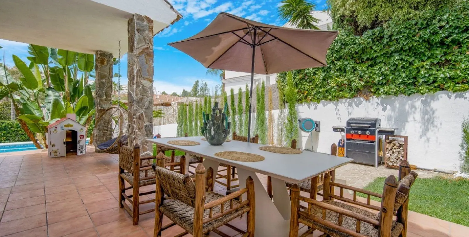 Venta de villa independiente en Nueva Andalucía 18