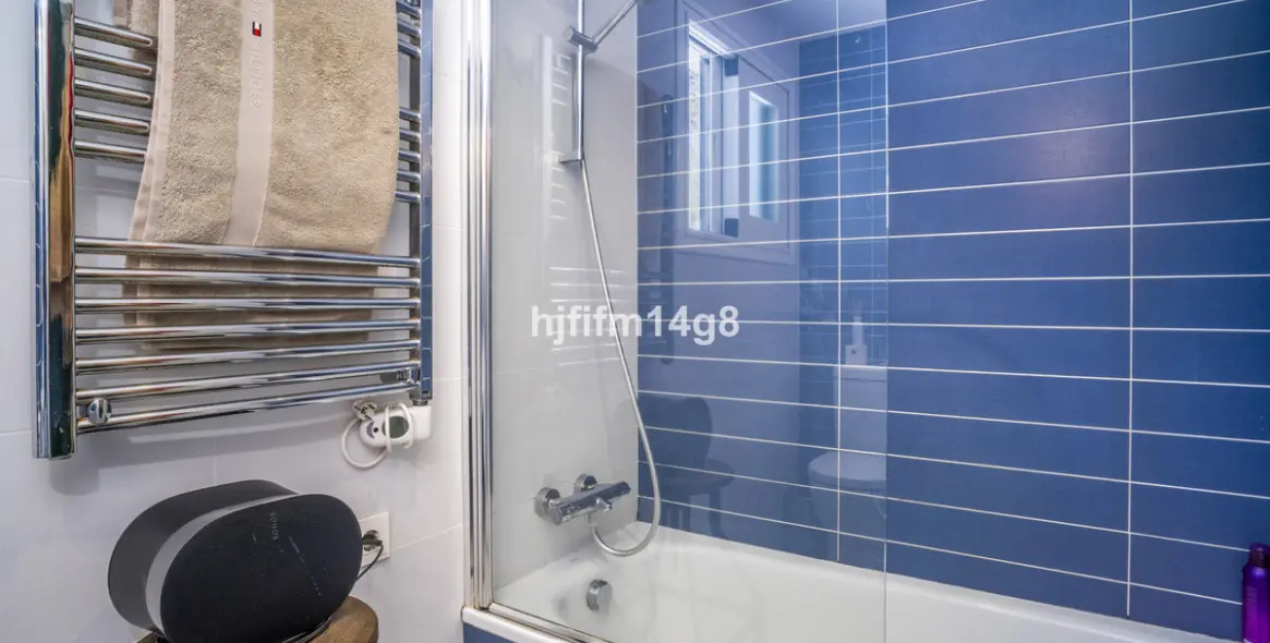 Venta de villa independiente en Nueva Andalucía 20