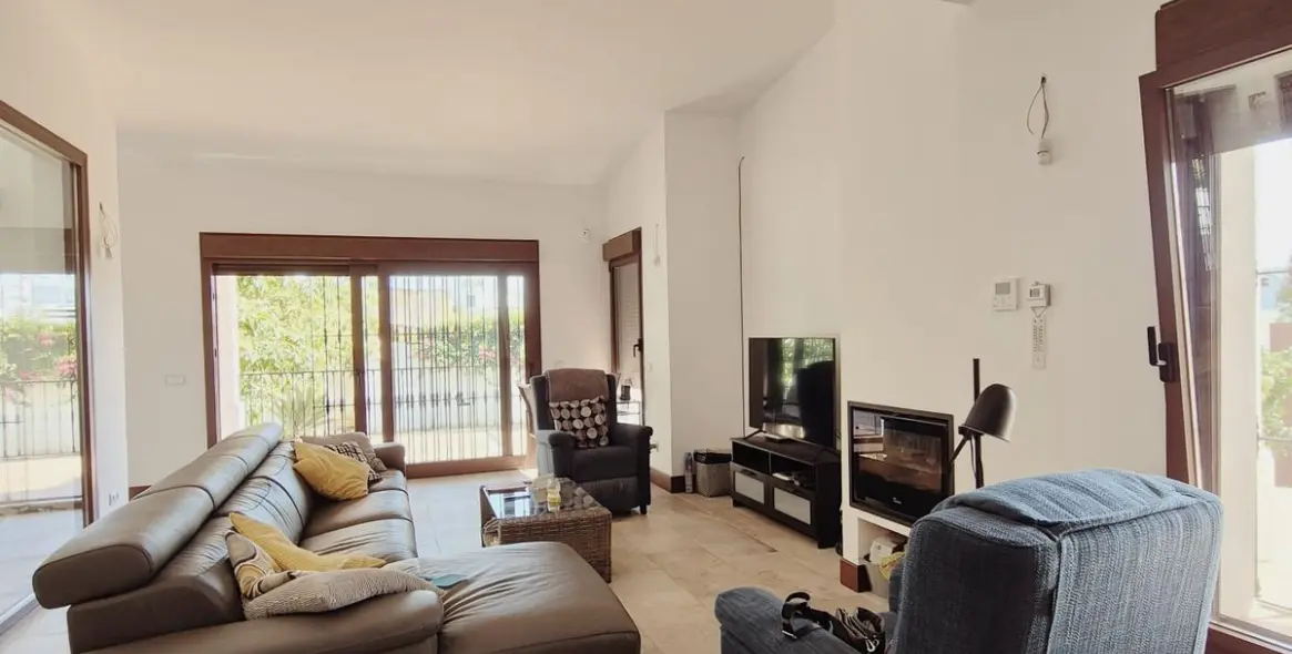 Продажа  отдельно стоящей виллы в San Pedro de Alcántara 13