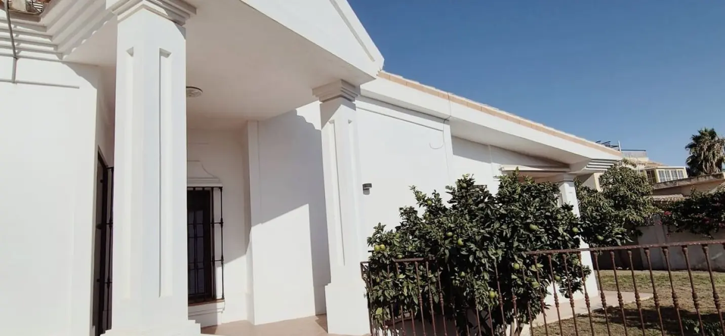 Venta de villa independiente en San Pedro de Alcántara 0
