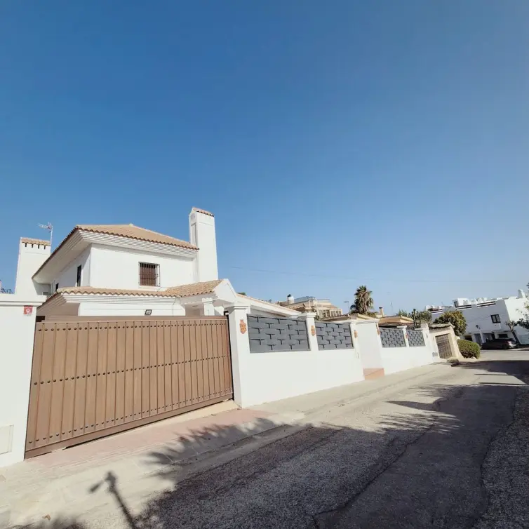 Venta de villa independiente en San Pedro de Alcántara