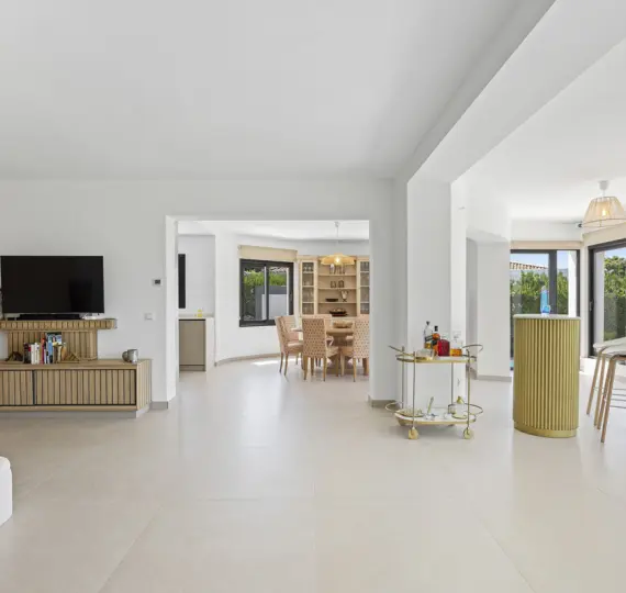 Venta de villa independiente en Guadalmina Alta