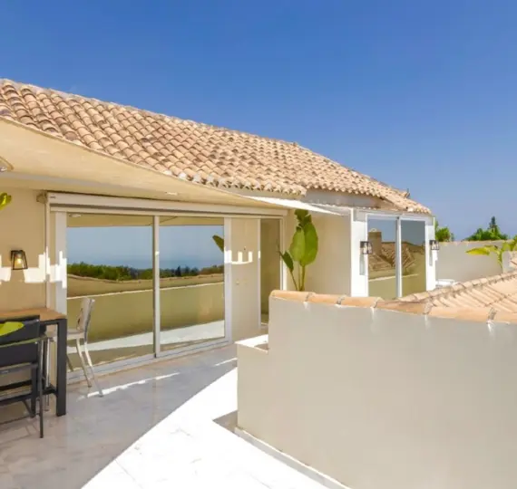 Long-term rent of penthouse in The Golden Mile