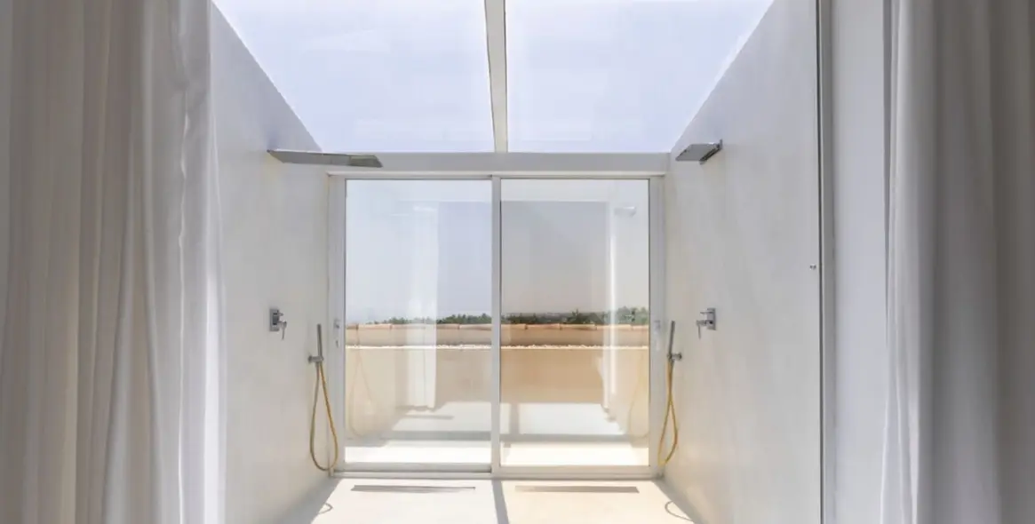 Long-term rent of penthouse in The Golden Mile 4