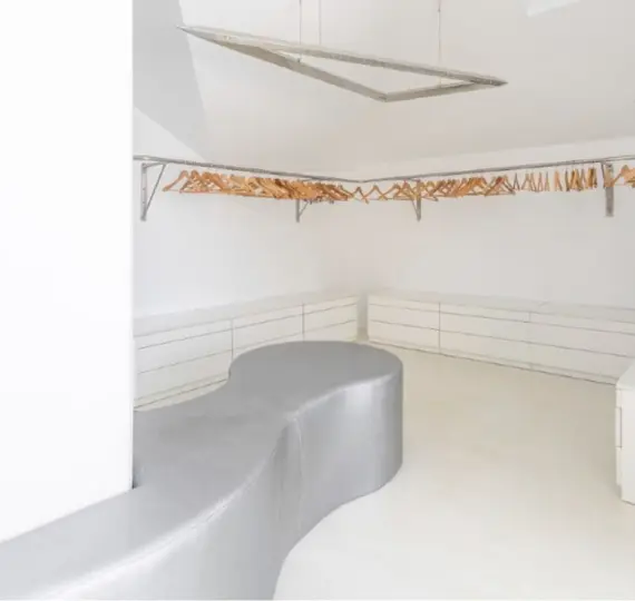 Long-term rent of penthouse in The Golden Mile