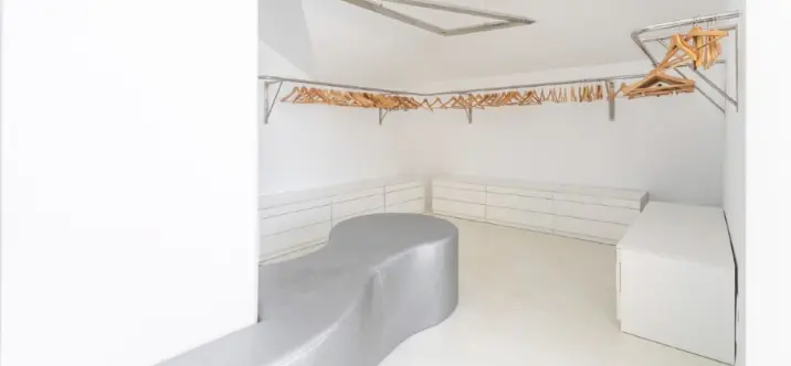 Long-term rent of penthouse in The Golden Mile 4