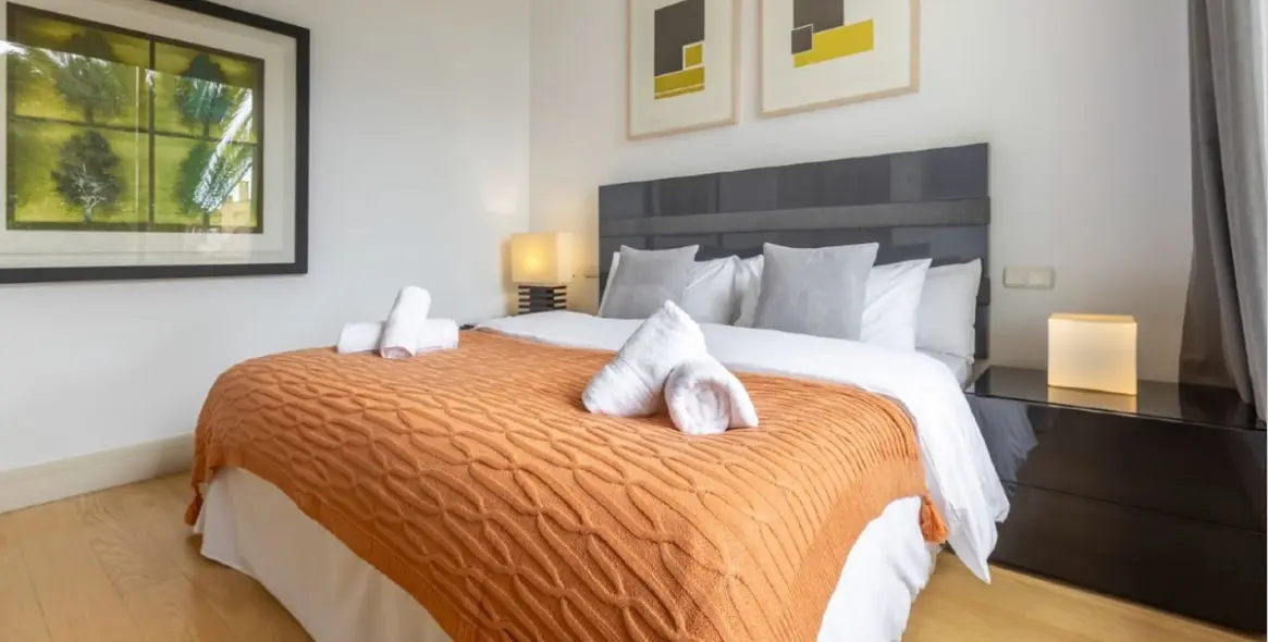 Long-term rent of penthouse in The Golden Mile 8