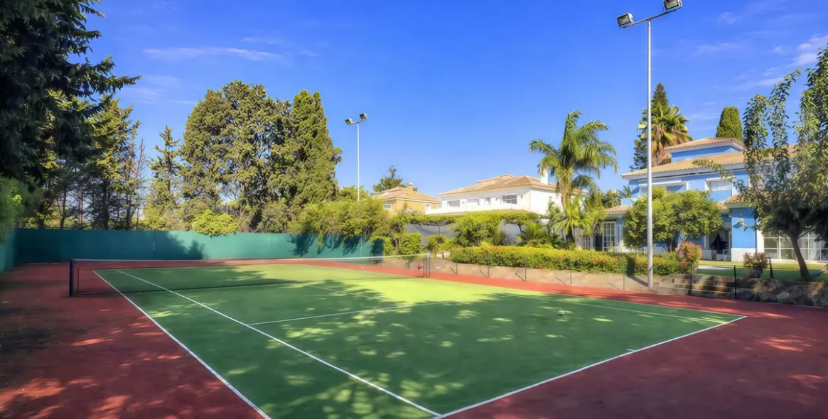 Venta de villa independiente en Guadalmina Baja 2