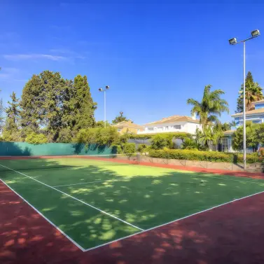 Venta de villa independiente en Guadalmina Baja