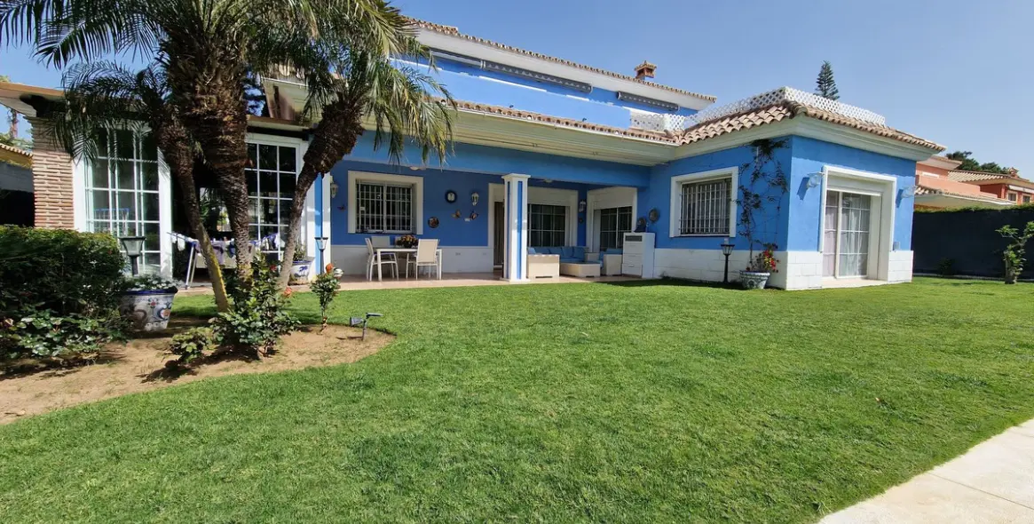 Venta de villa independiente en Guadalmina Baja 3