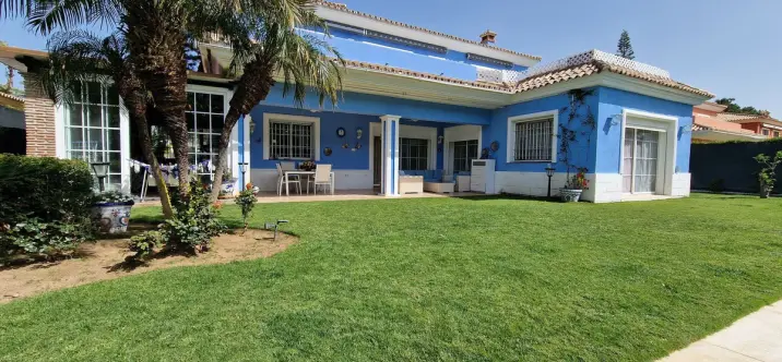 Venta de villa independiente en Guadalmina Baja 2