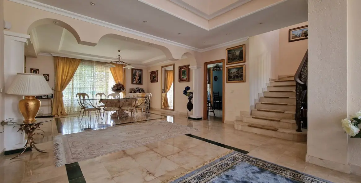 Venta de villa independiente en Guadalmina Baja 8