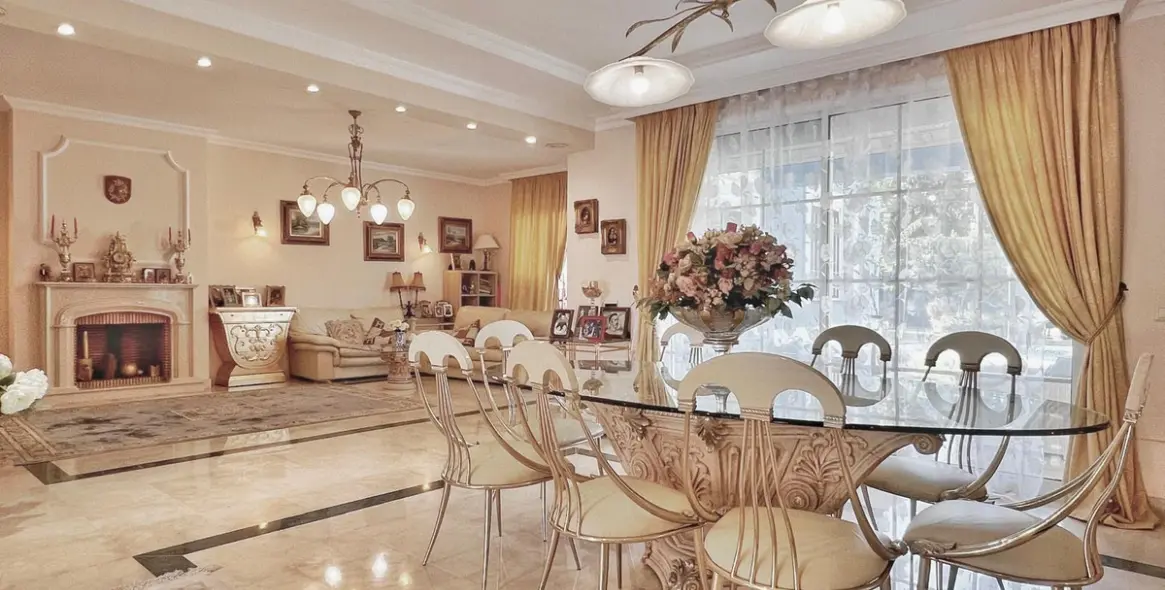 Venta de villa independiente en Guadalmina Baja 13