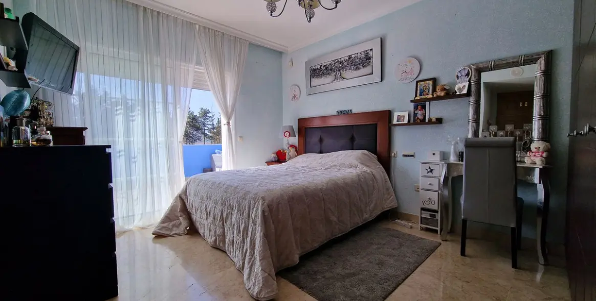 Venta de villa independiente en Guadalmina Baja 18