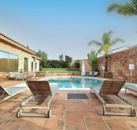 Venta de villa independiente en Atalaya