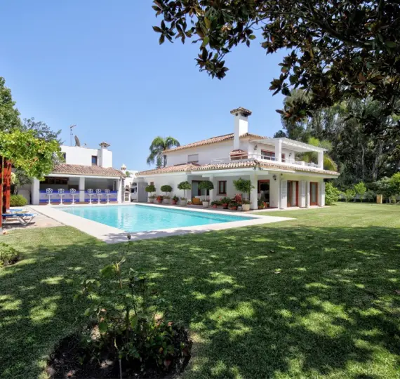 Oтдельно стоящая вилла R4965571