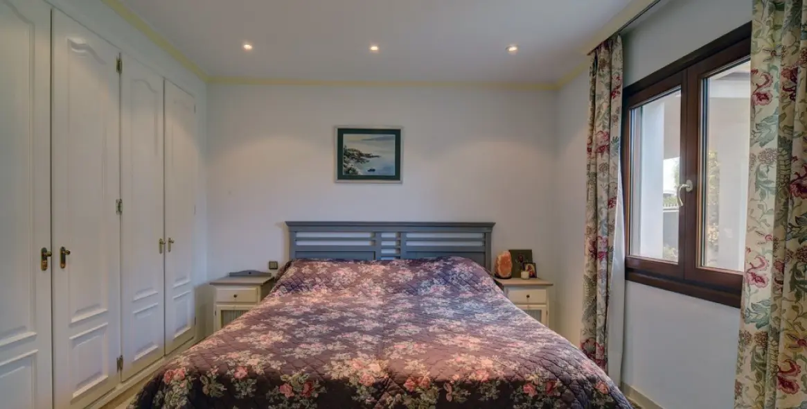 Sale of detached villa in Costalita 21