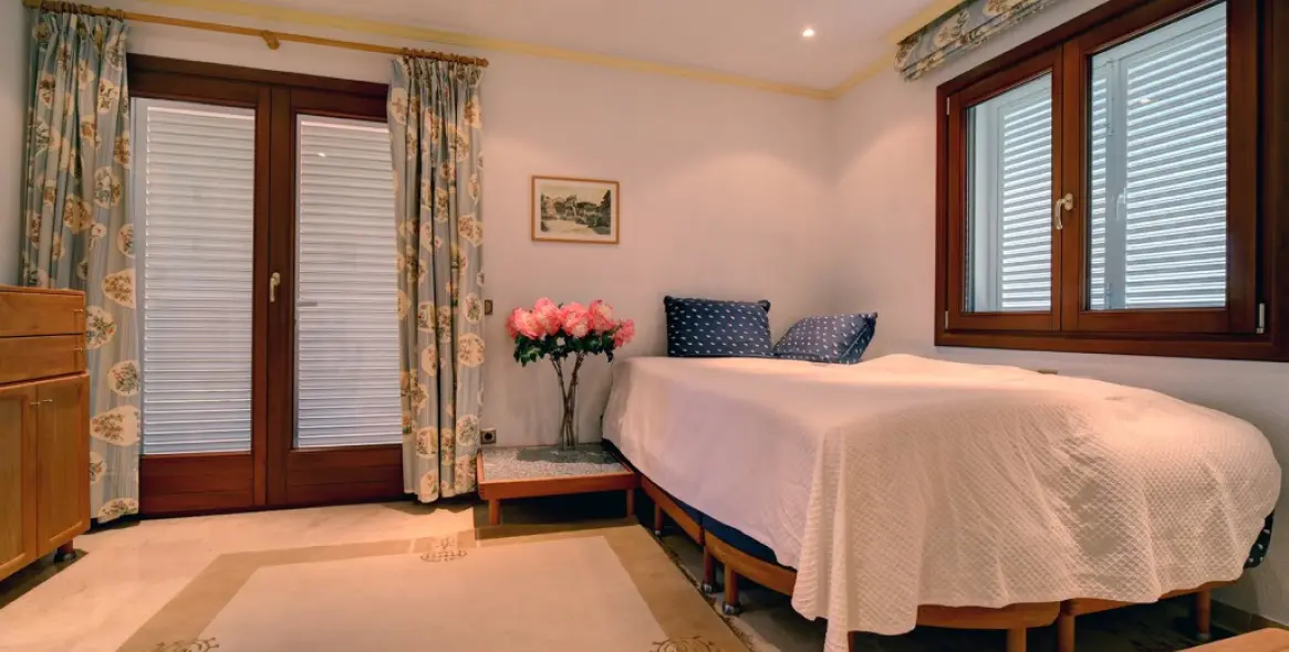 Sale of detached villa in Costalita 23