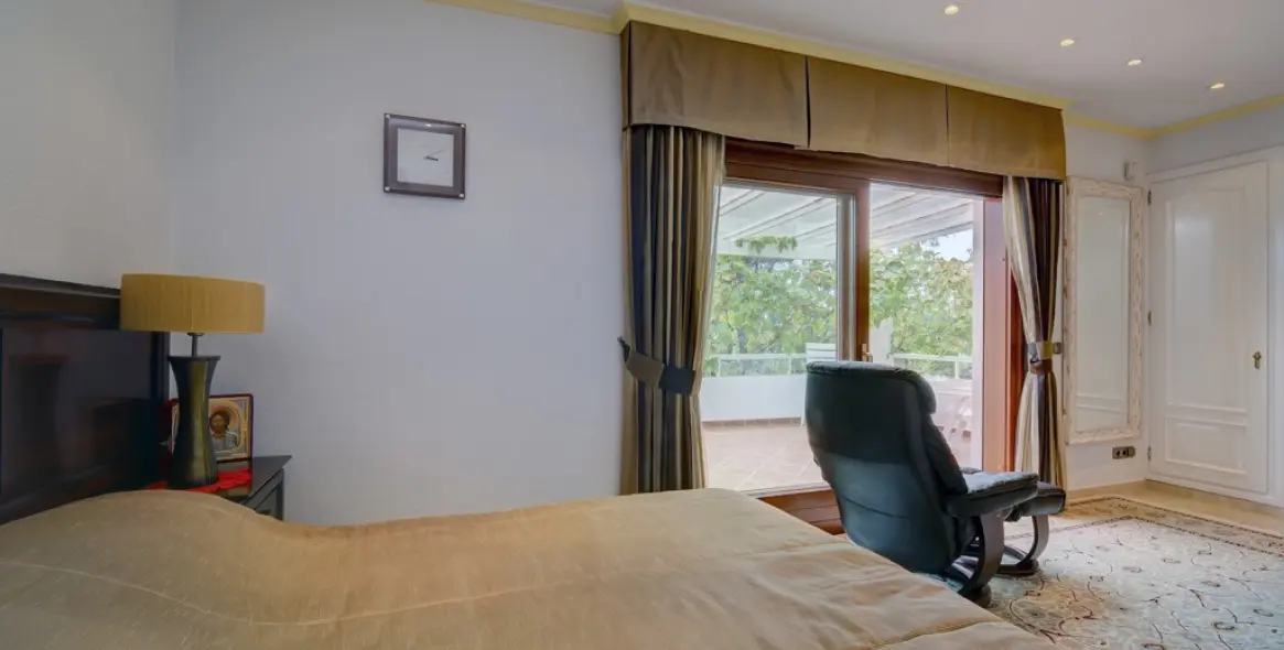 Sale of detached villa in Costalita 30