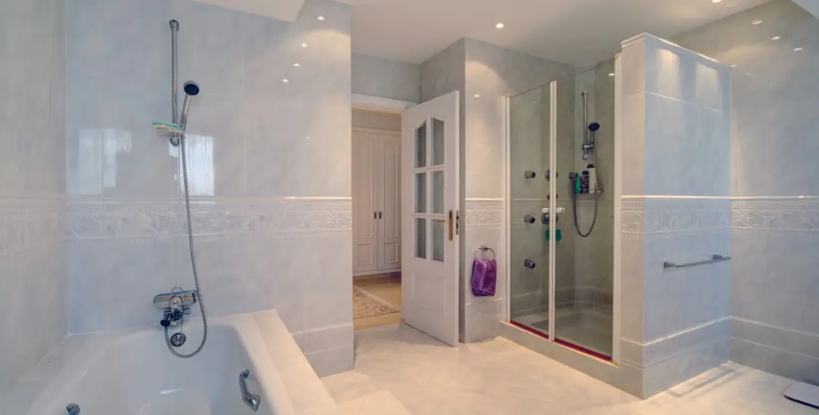 Sale of detached villa in Costalita 32