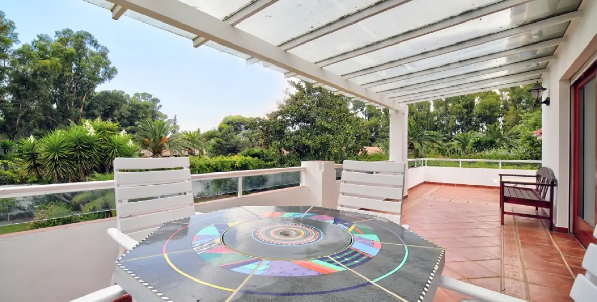 Sale of detached villa in Costalita 36