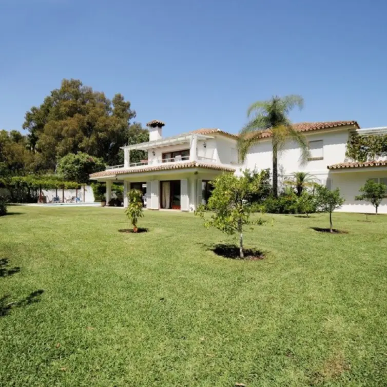Venta de villa independiente en Costalita