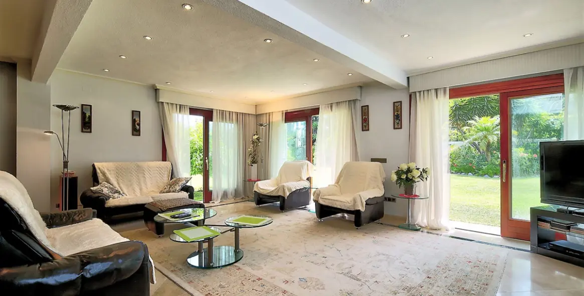 Venta de villa independiente en Costalita 11