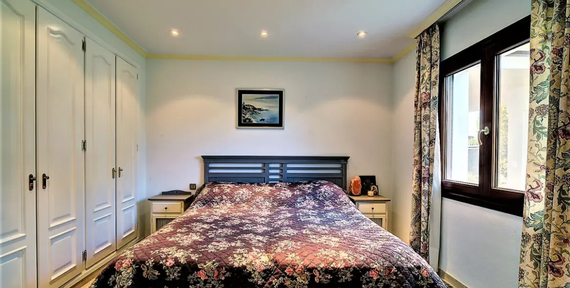 Sale of detached villa in Costalita 21