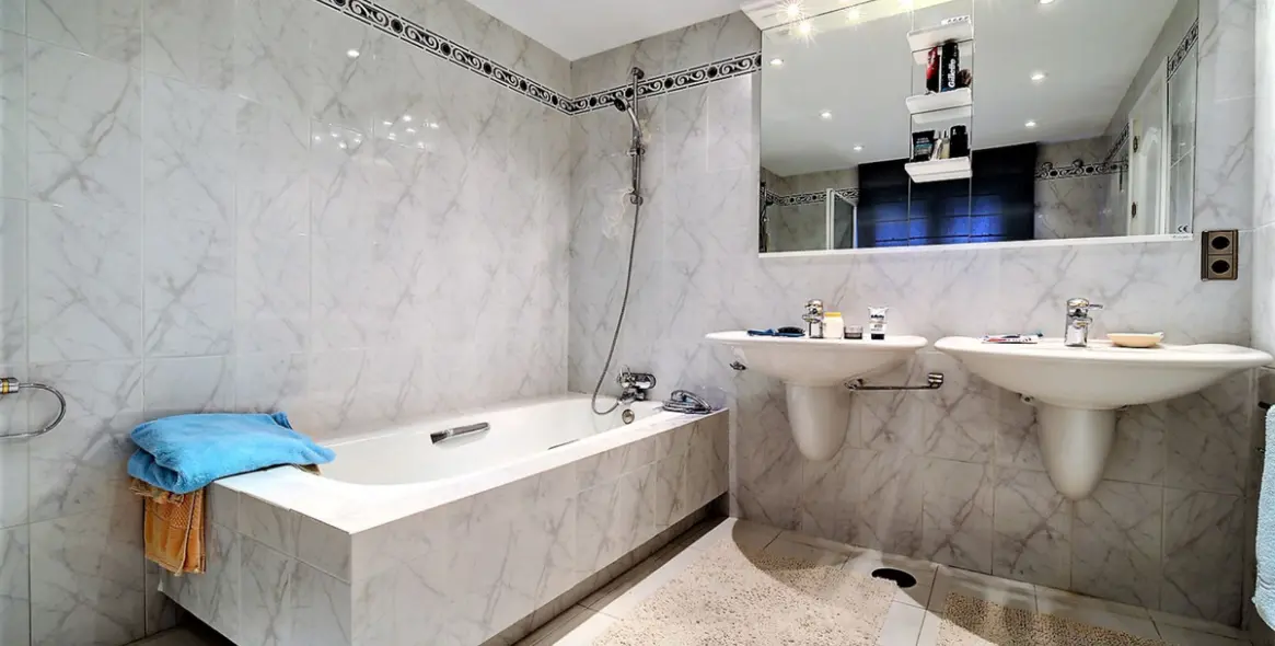 Sale of detached villa in Costalita 22