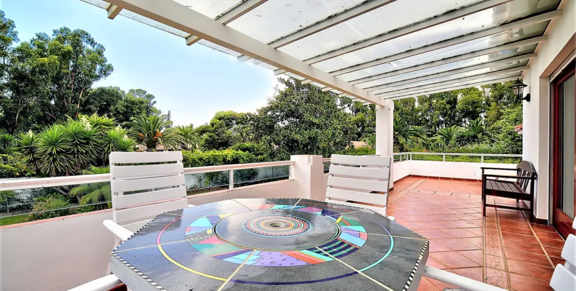 Sale of detached villa in Costalita 36