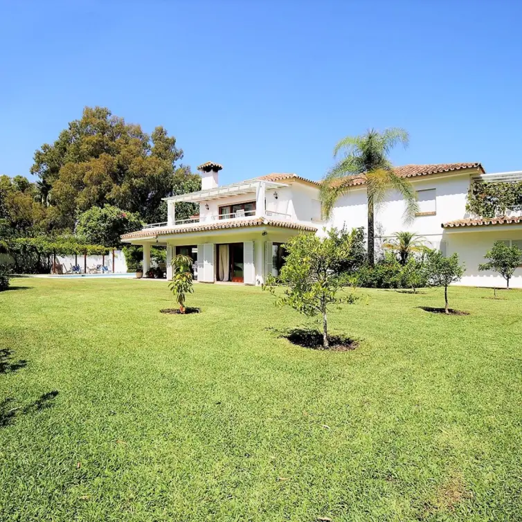 Venta de villa independiente en Costalita