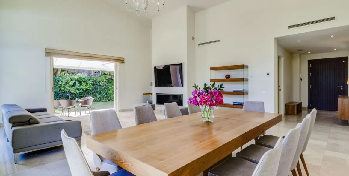 Venta de villa independiente en Guadalmina Baja 6