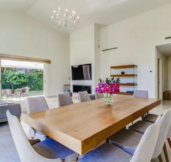 Venta de villa independiente en Guadalmina Baja