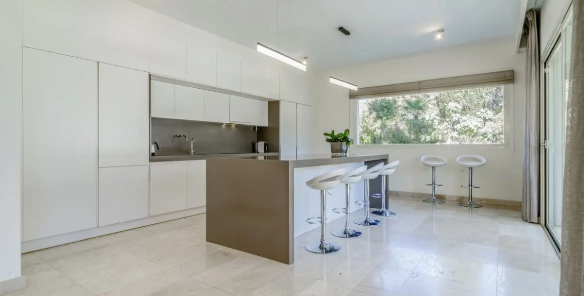 Venta de villa independiente en Guadalmina Baja 9