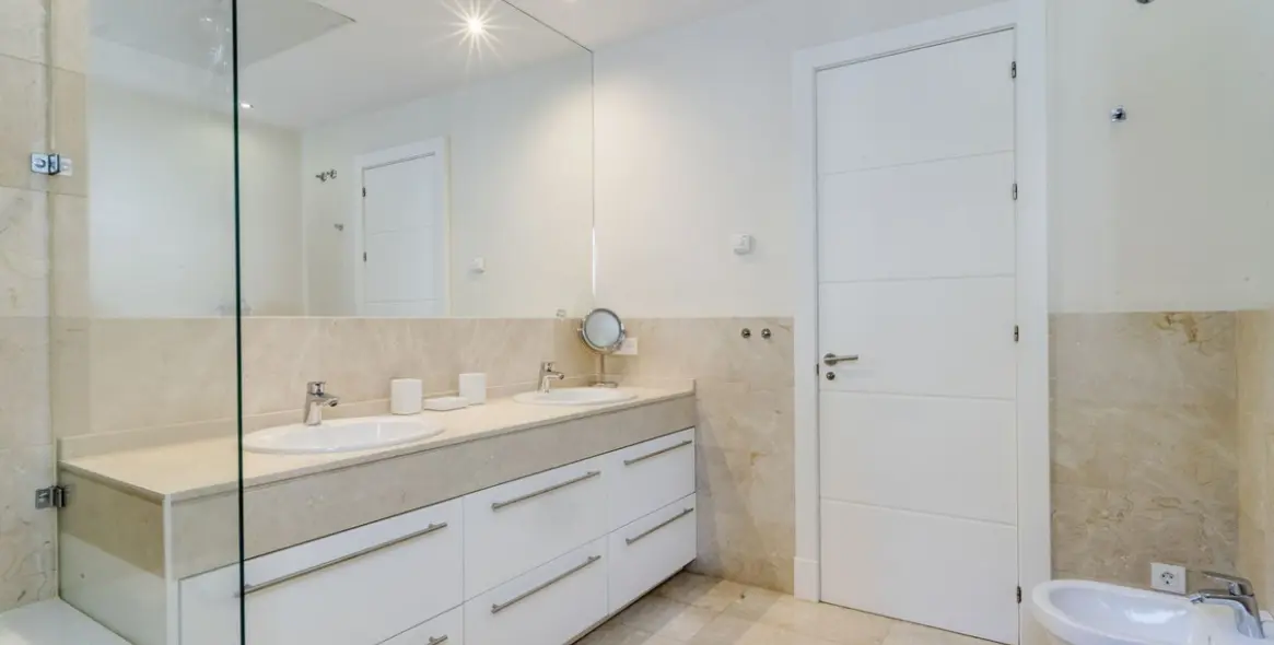 Venta de villa independiente en Guadalmina Baja 18