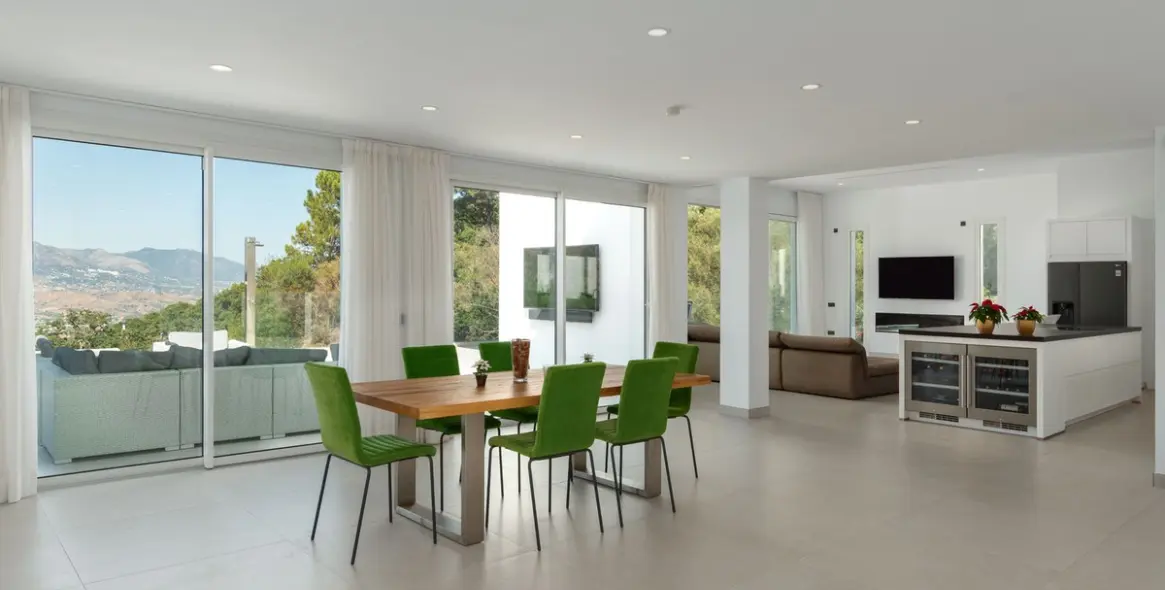 Venta de villa independiente en Marbella East (distrito La Mairena) 6