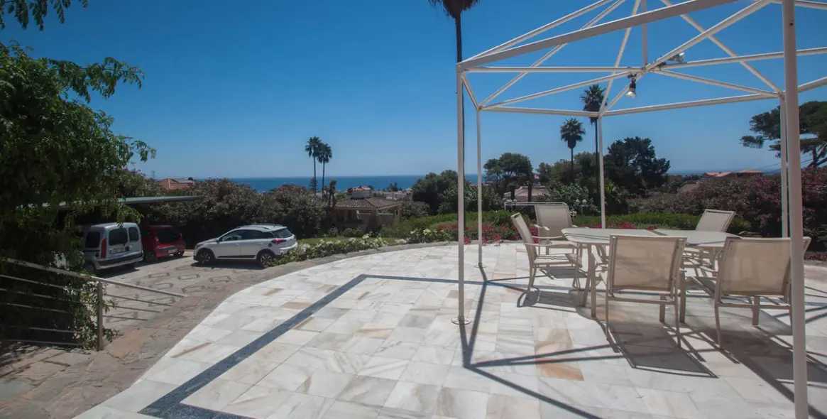 Venta de villa independiente en Estepona 15