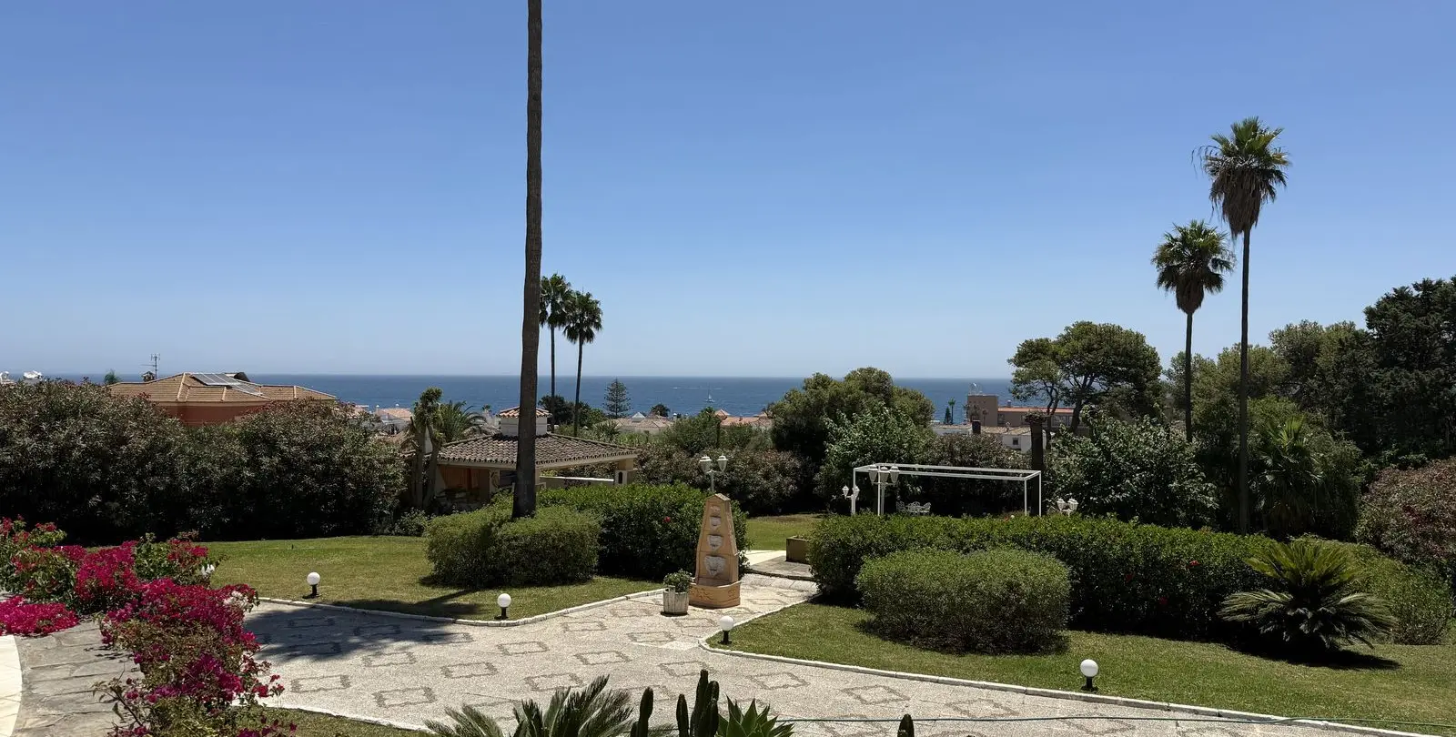 Venta de villa independiente en Estepona 29