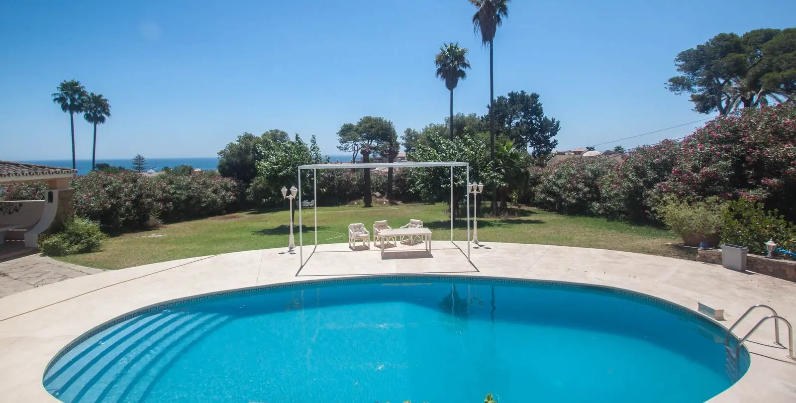 Venta de villa independiente en Estepona 5