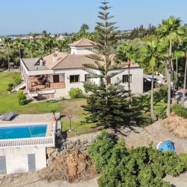 Продажа финки в Estepona