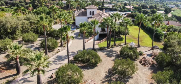 Продажа финки в Estepona 3