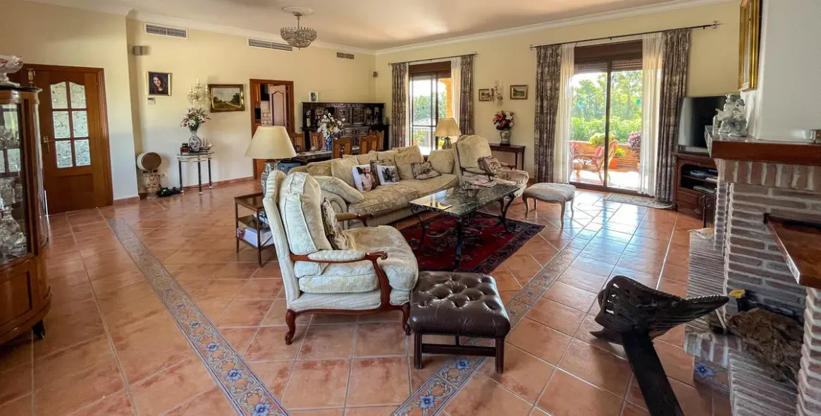 Продажа финки в Estepona 9