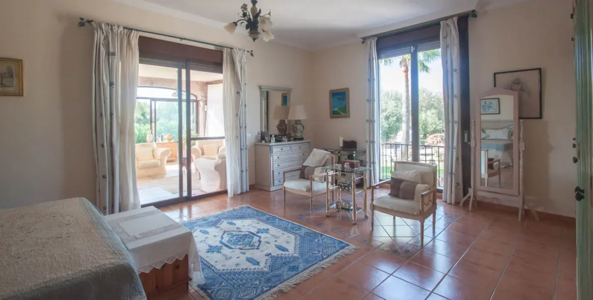 Продажа финки в Estepona 17
