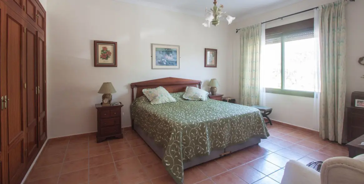 Продажа финки в Estepona 24