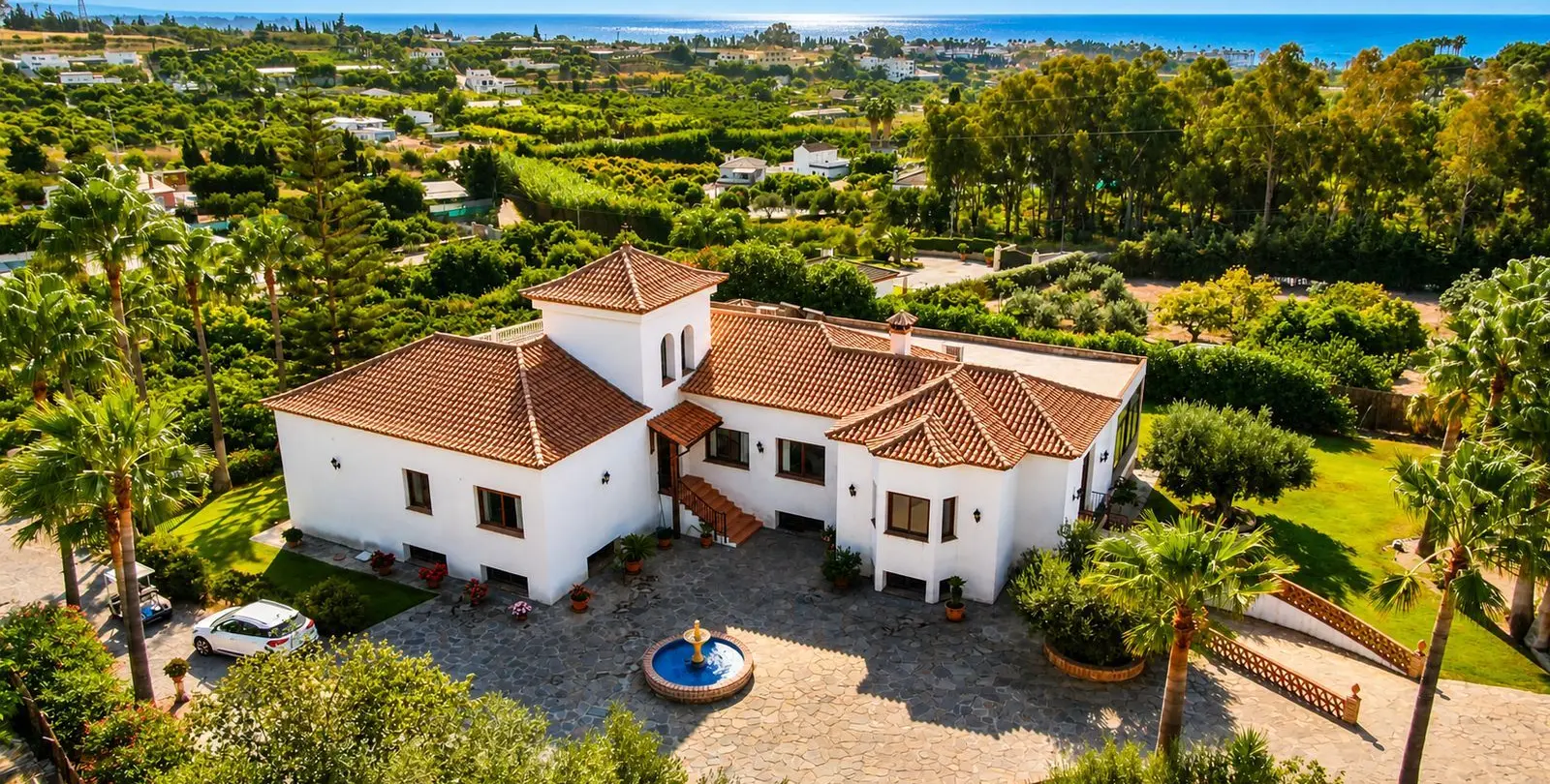 Sale of finca - cortijo in Estepona 2