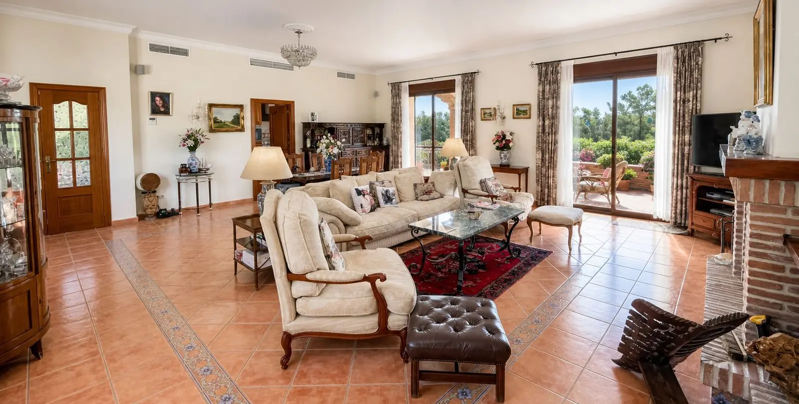 Sale of finca - cortijo in Estepona 11