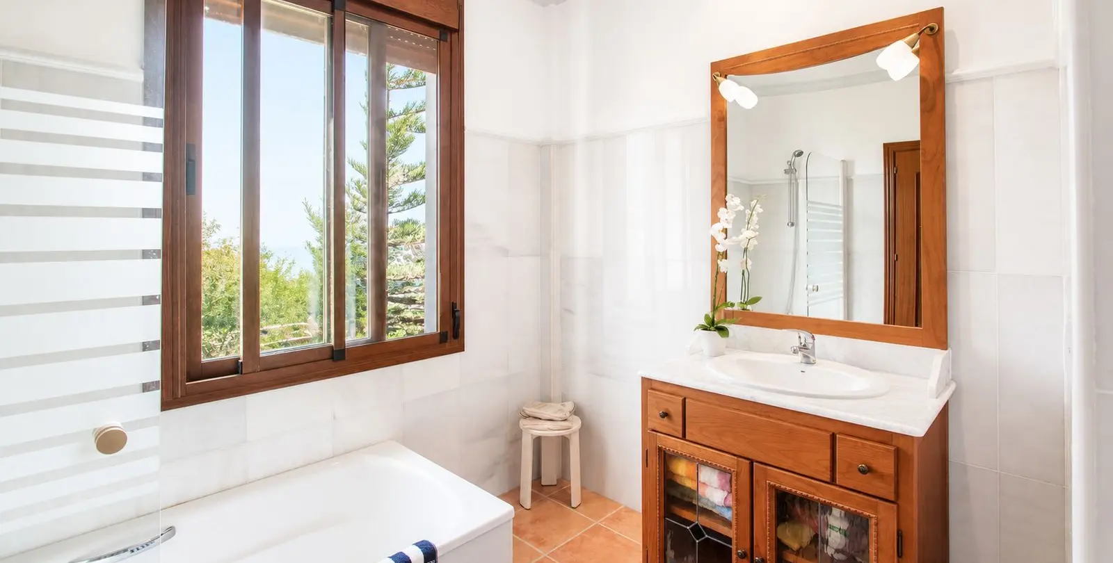 Sale of finca - cortijo in Estepona 21