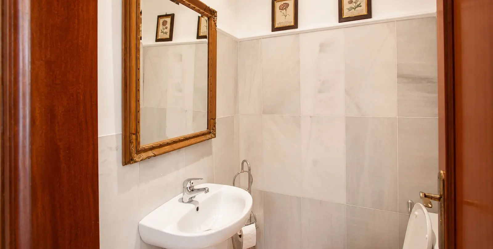 Sale of finca - cortijo in Estepona 25