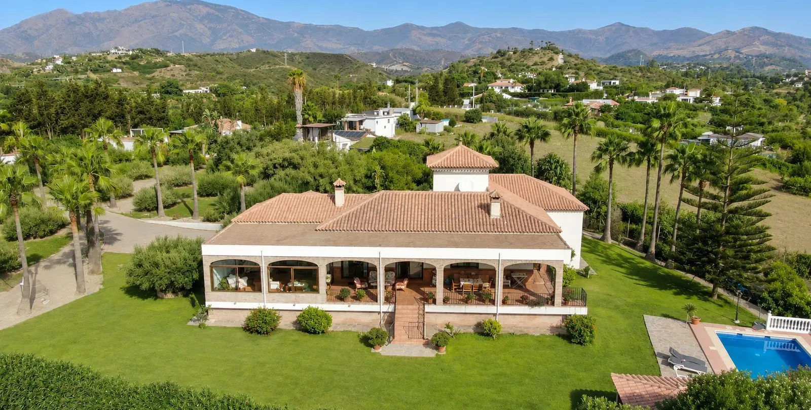 Sale of finca - cortijo in Estepona 38